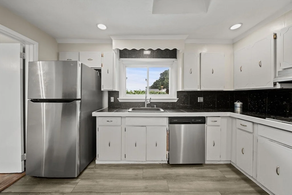 Photo of 7 Pocahontas Dr