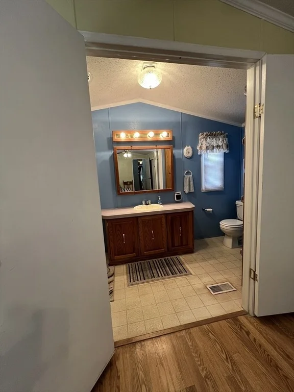 Photo of 56 Park Ave