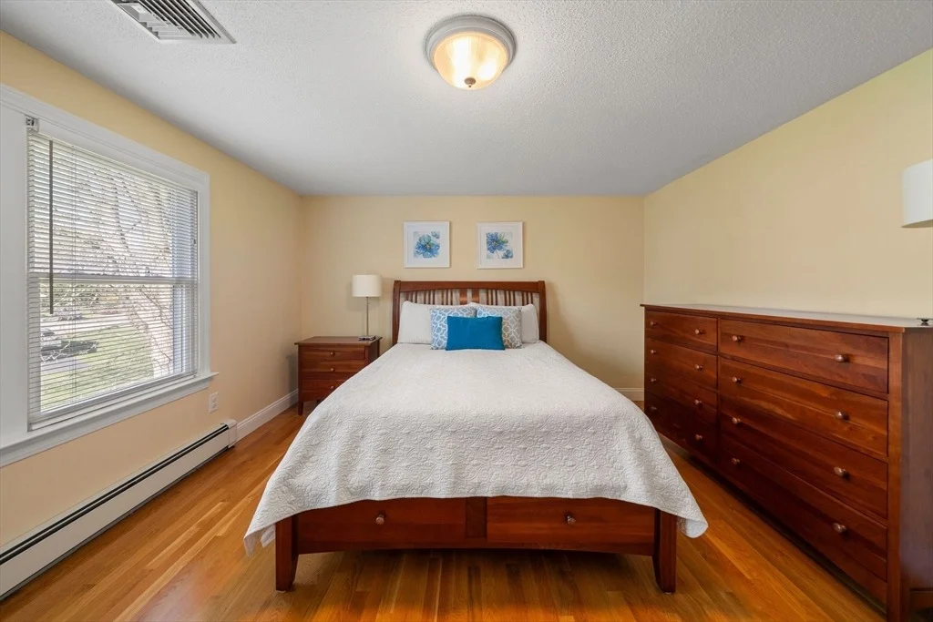 Photo of 126 Hanscom Ave