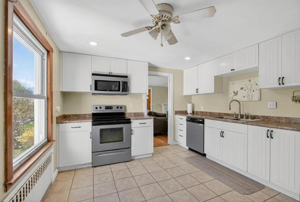 Photo of 18 Hillside Dr
