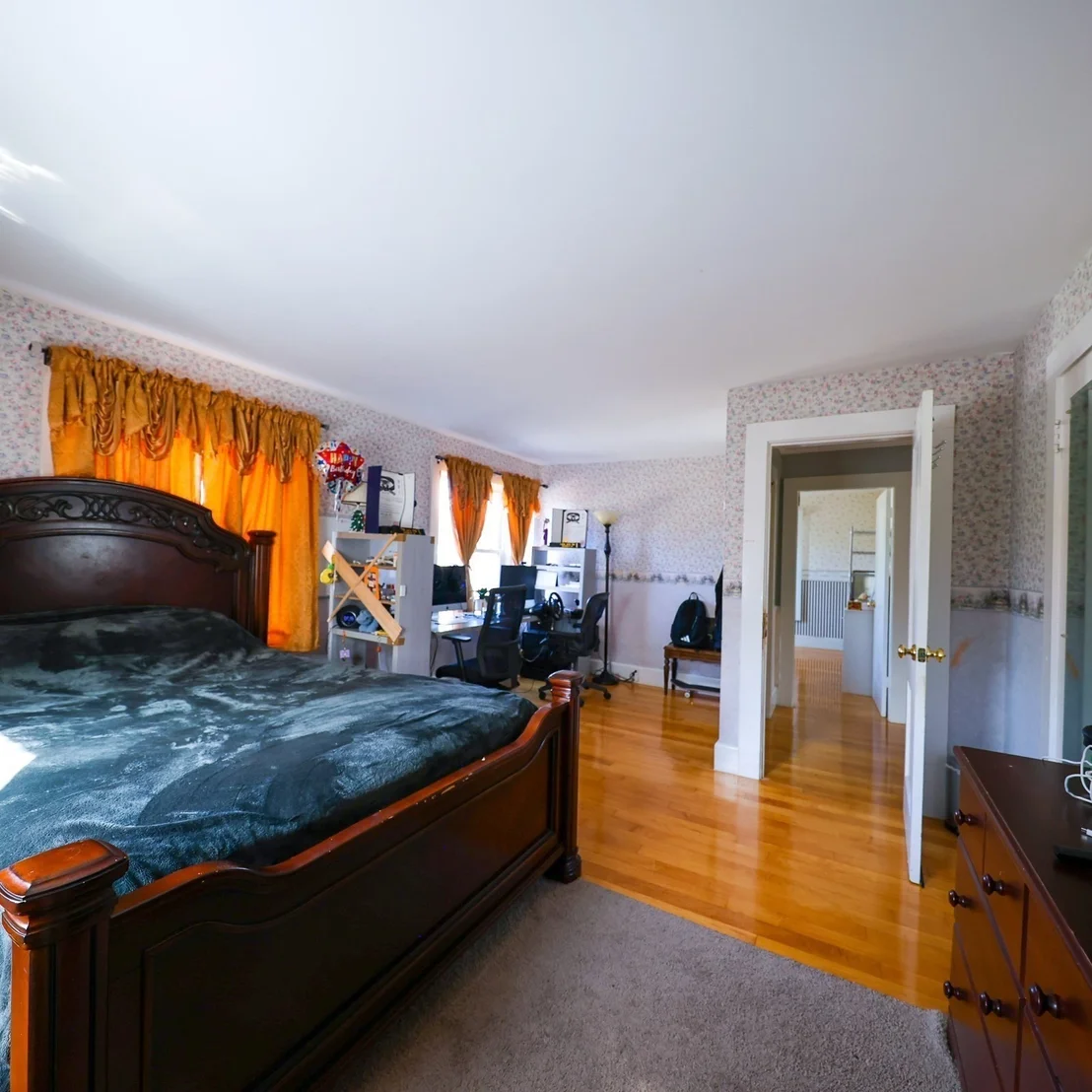 Photo of 374 Pine St