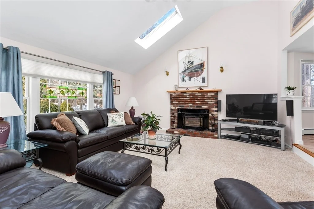Photo of 48 Skyline Dr