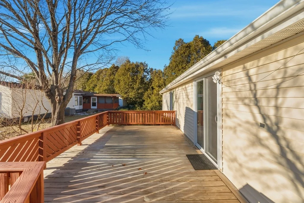 Photo of 10 Lear Dr