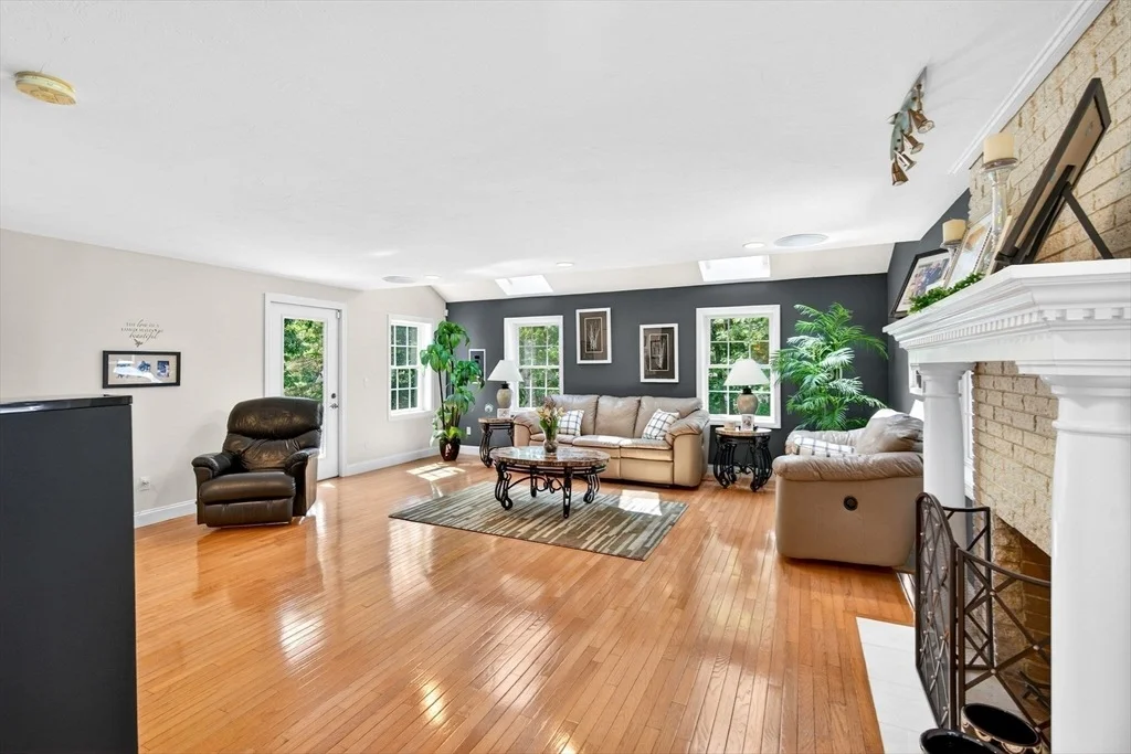 Photo of 176 Robbs Hill Rd