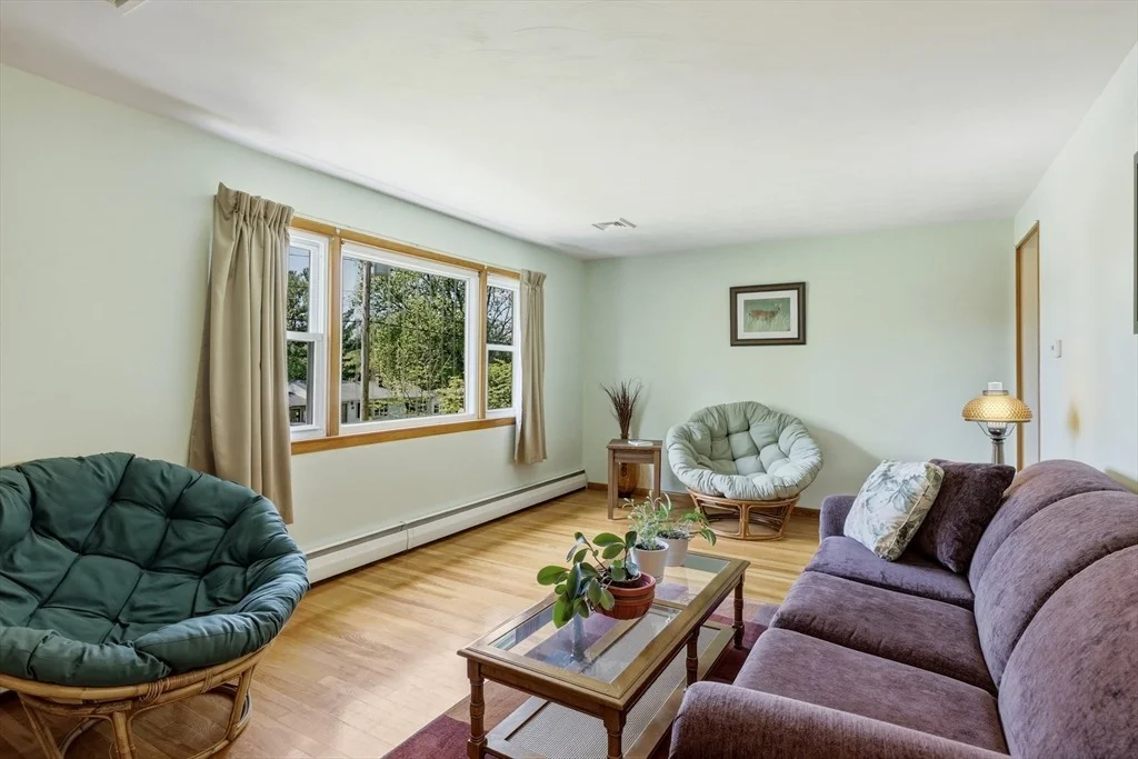 Photo of 16 Saybrook Cir