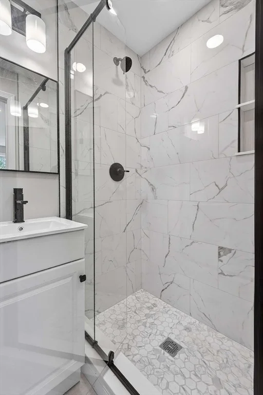 Photo of 477 Edgell Rd