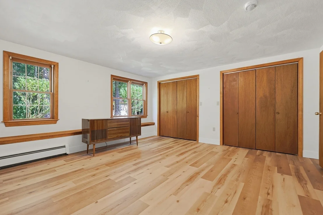 Photo of 109 Davis Road