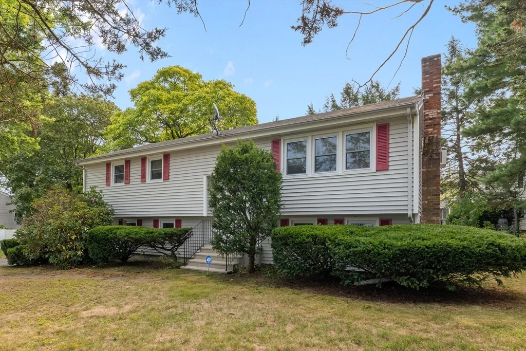 Photo of 5 Hampshire Dr