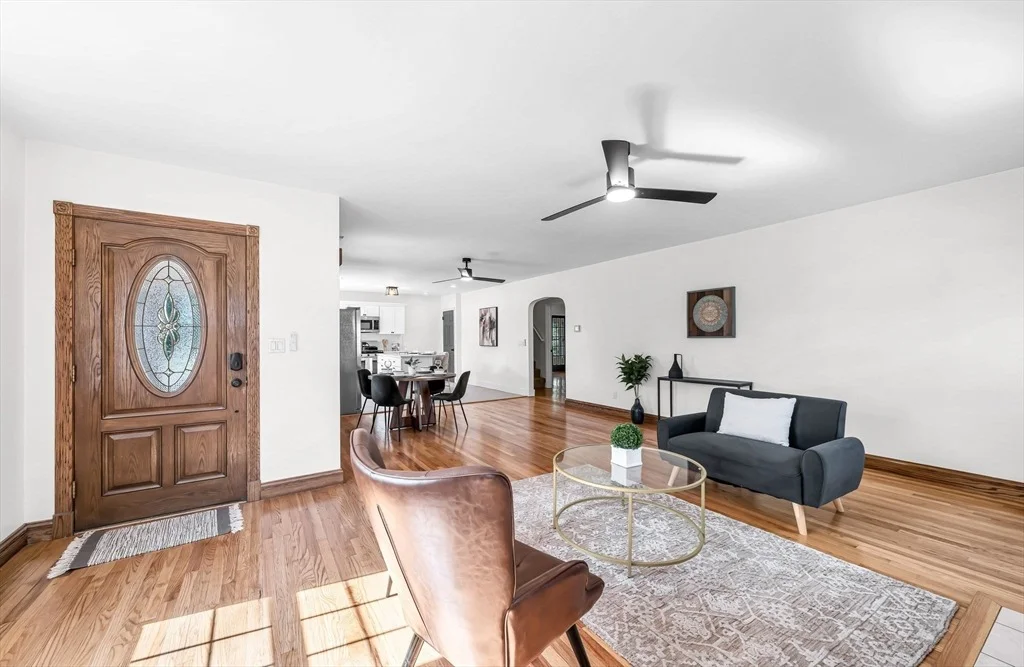Photo of 115 Saint James Ave