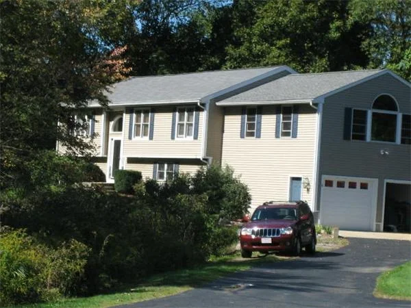 Photo of 6 Meadowsweet Rd