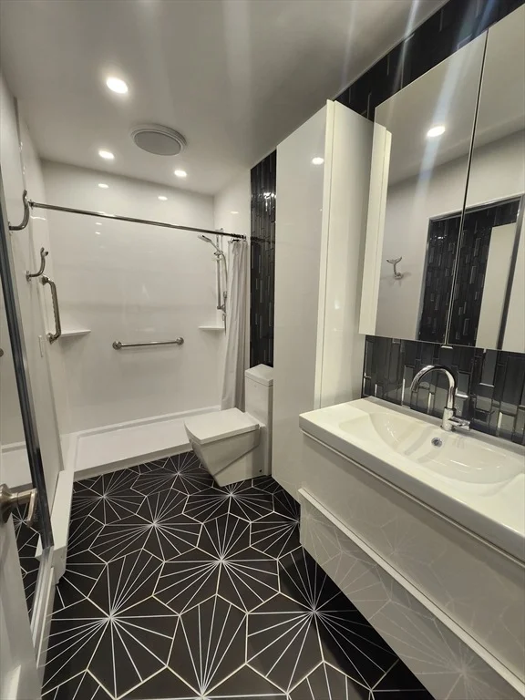 Photo of Unit 3 at 3 Howland Cir