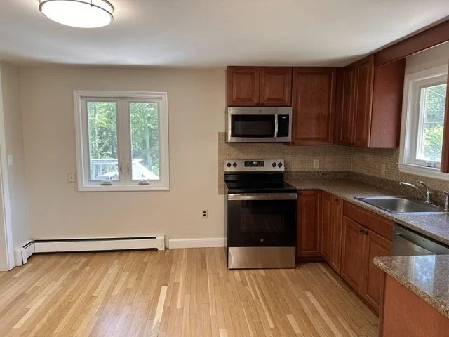 Photo of 27 Lantern Ln