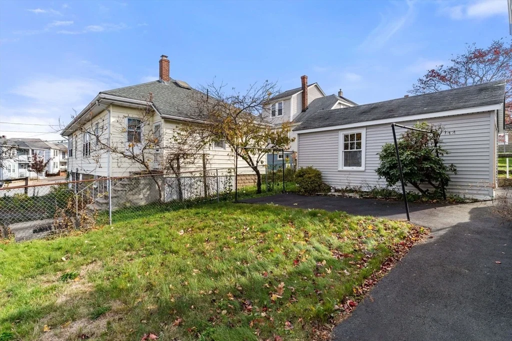 Photo of 37 Greenhalge Ave