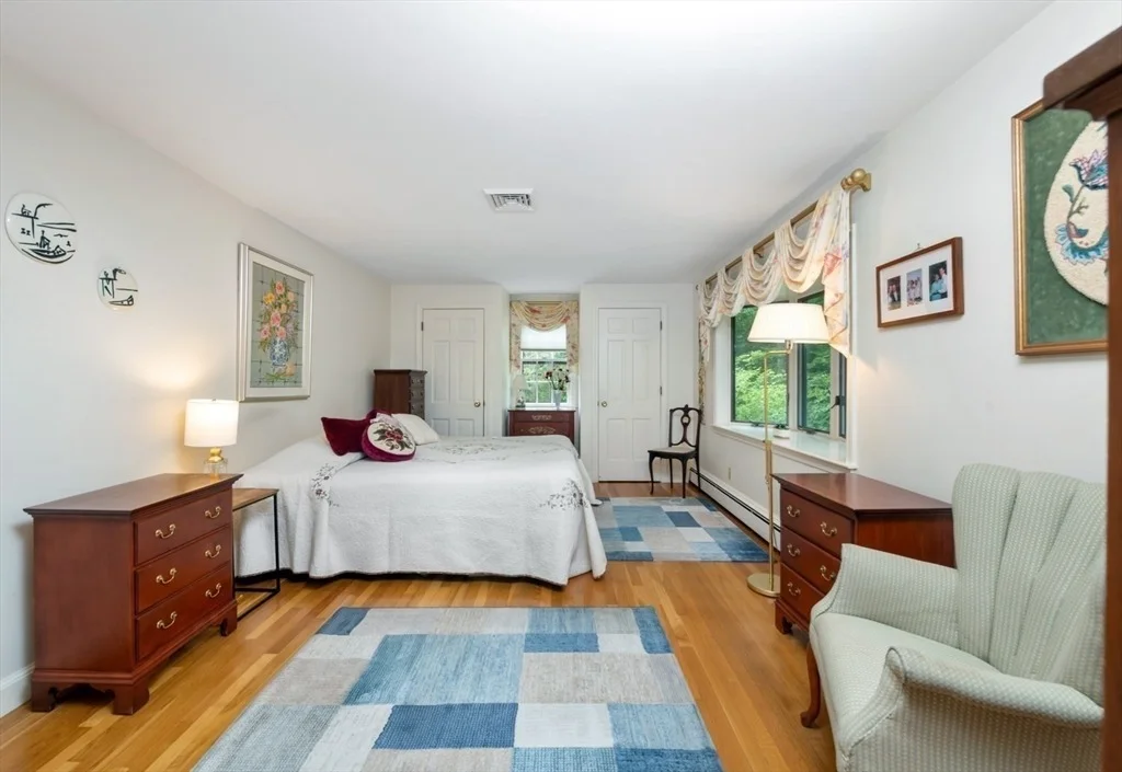 Photo of 5 Cape Cod Ln