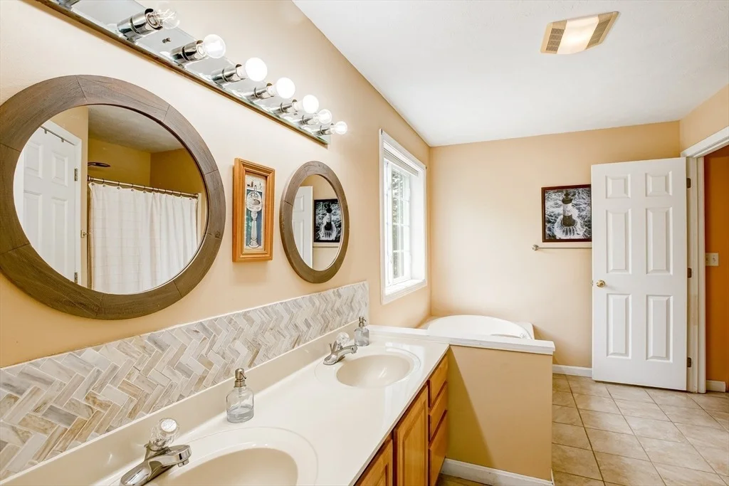Photo of 6 Loon Road