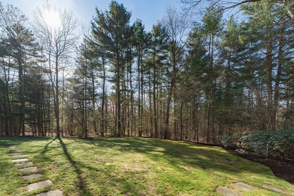 Photo of 1 Chestnut Ln