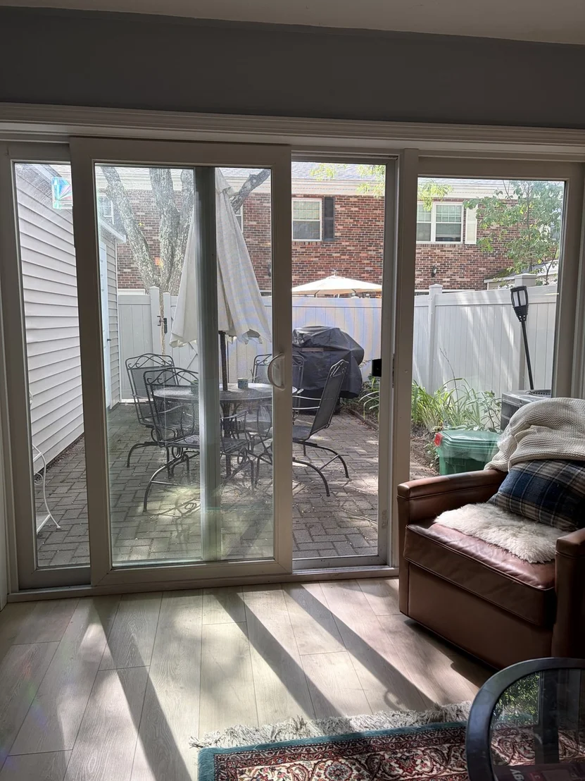 Photo of Unit 1008 at 1008 Windsor Drive