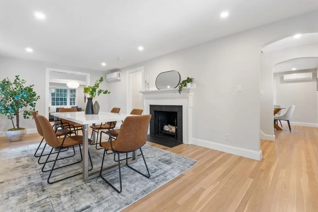 Photo of 119 Gloucester St