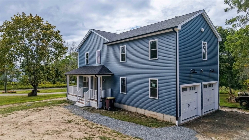 Photo of 661 Main St