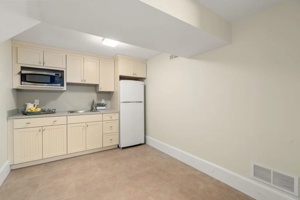 Photo of 115 Clark Road