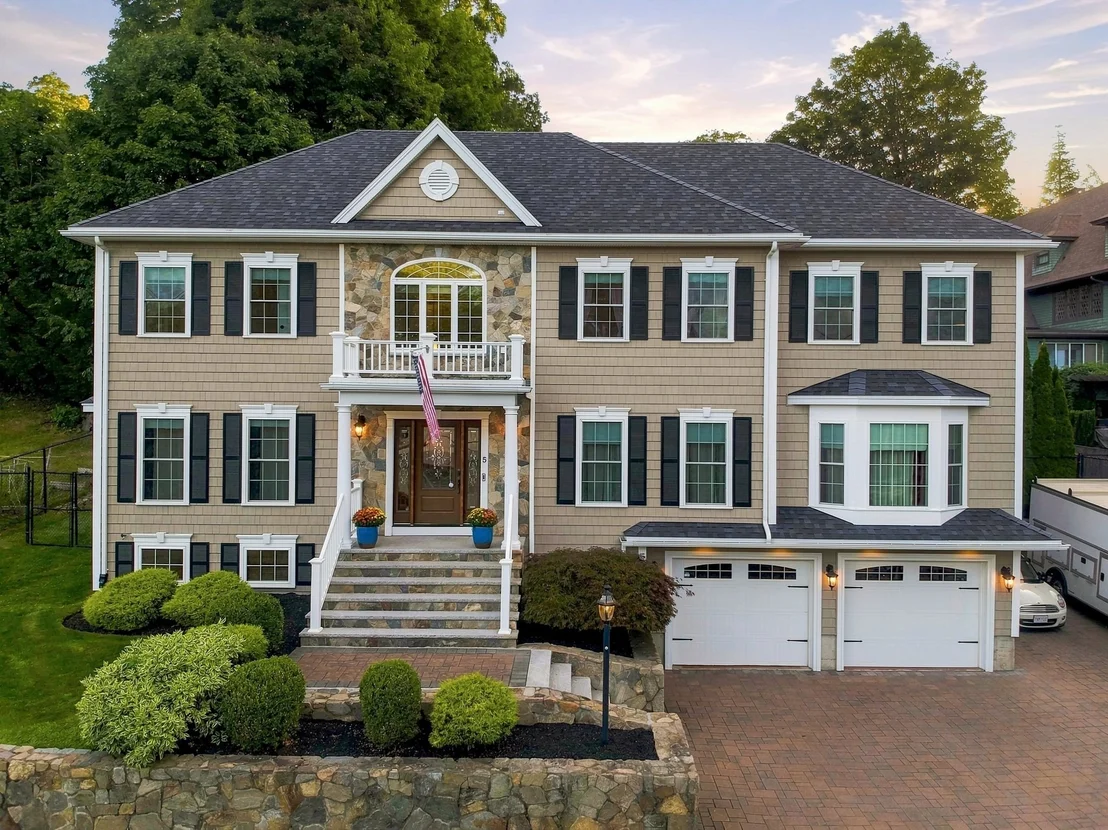 Photo of 5 Dell Ave