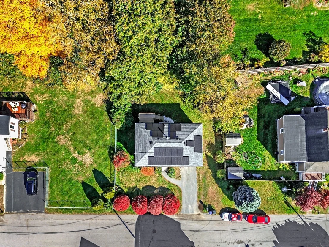 Photo of 23 Iona Ave