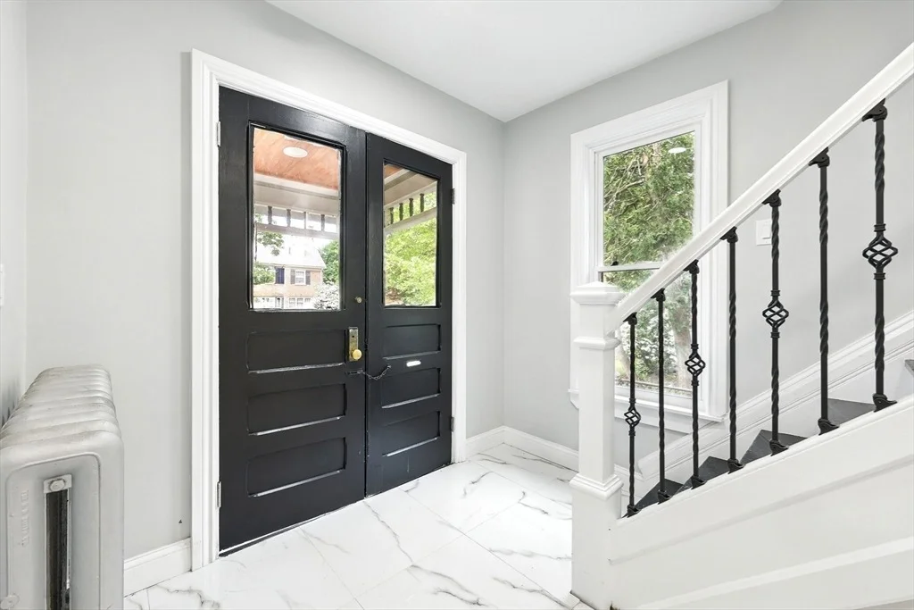 Photo of 163 Thompson St