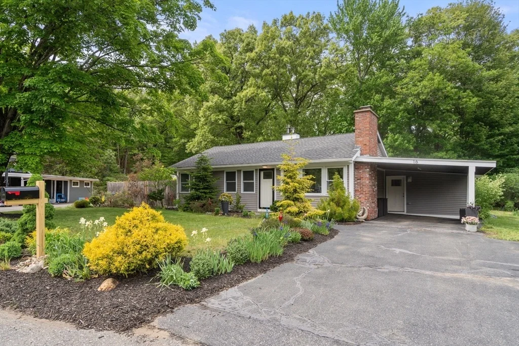 Photo of 16 Maybury Rd