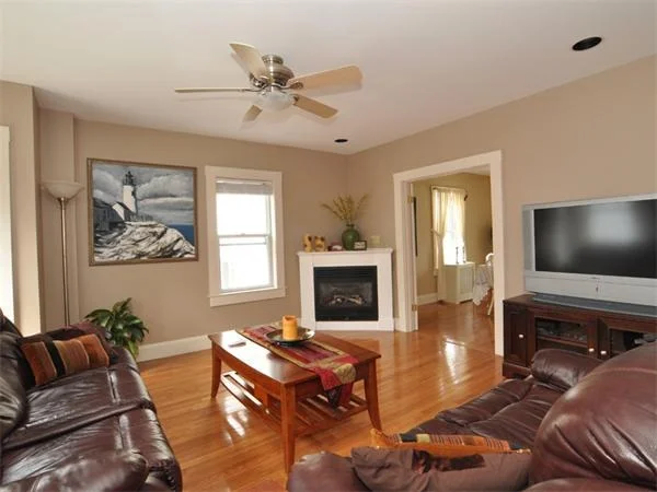 Photo of 3 West St