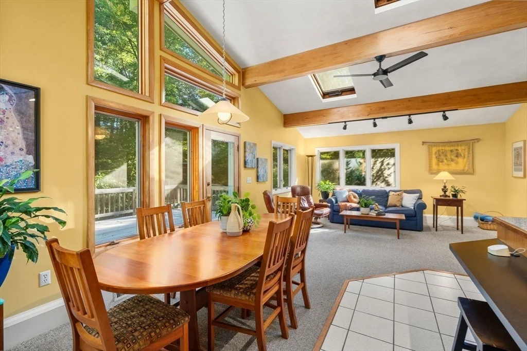 Photo of 14 Tanbark Rd