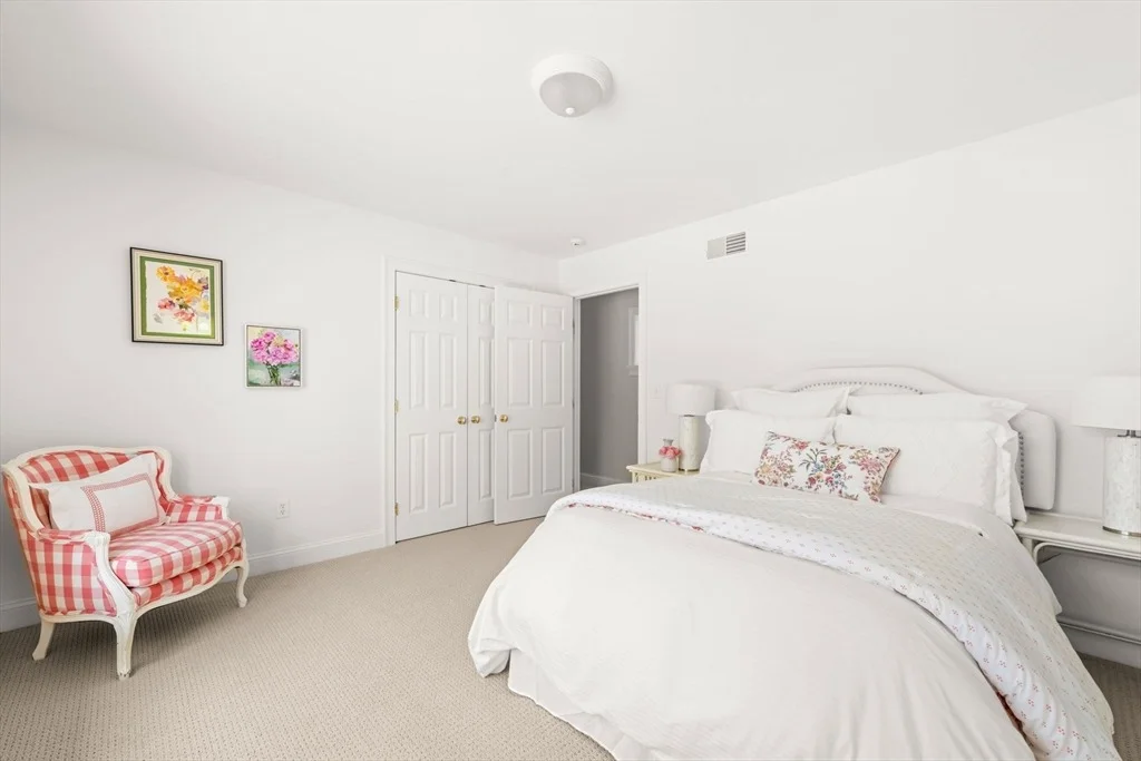 Photo of 1 Puddingstone Cir