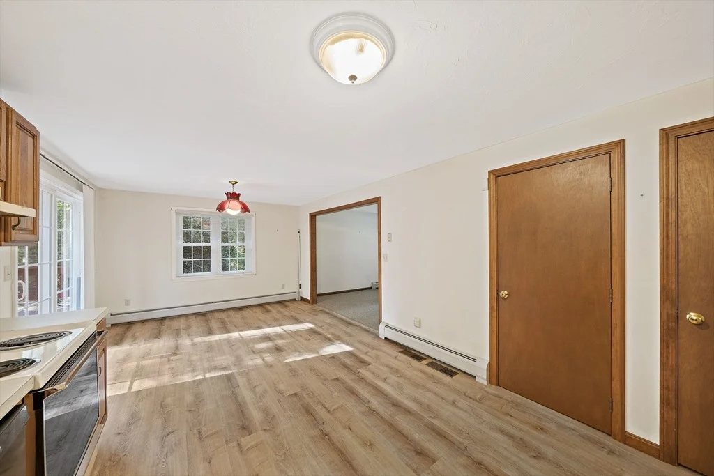 Photo of 20 Biscayne Dr