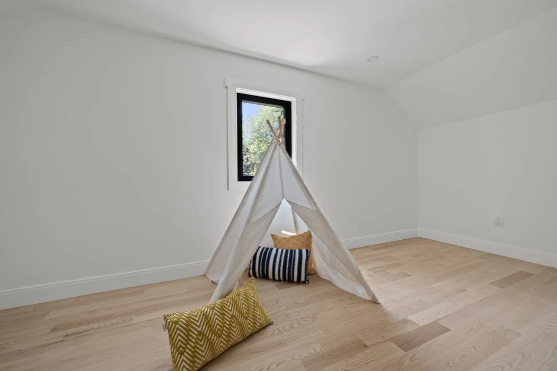 Photo of 15 Somerset Drive