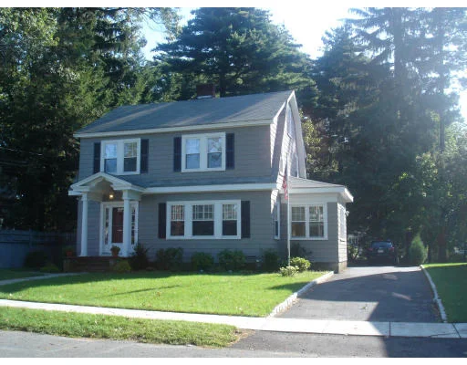 Photo of 74 Pinewood Rd