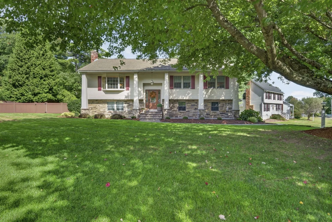 Photo of 41 Fox Run