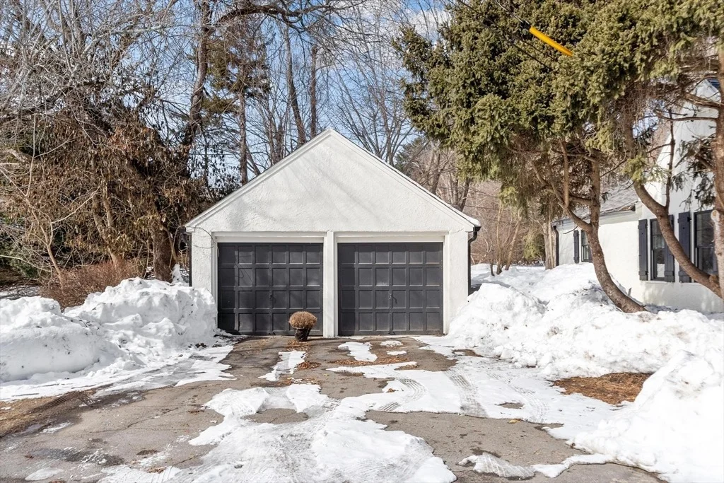 Photo of 401 Belknap Rd