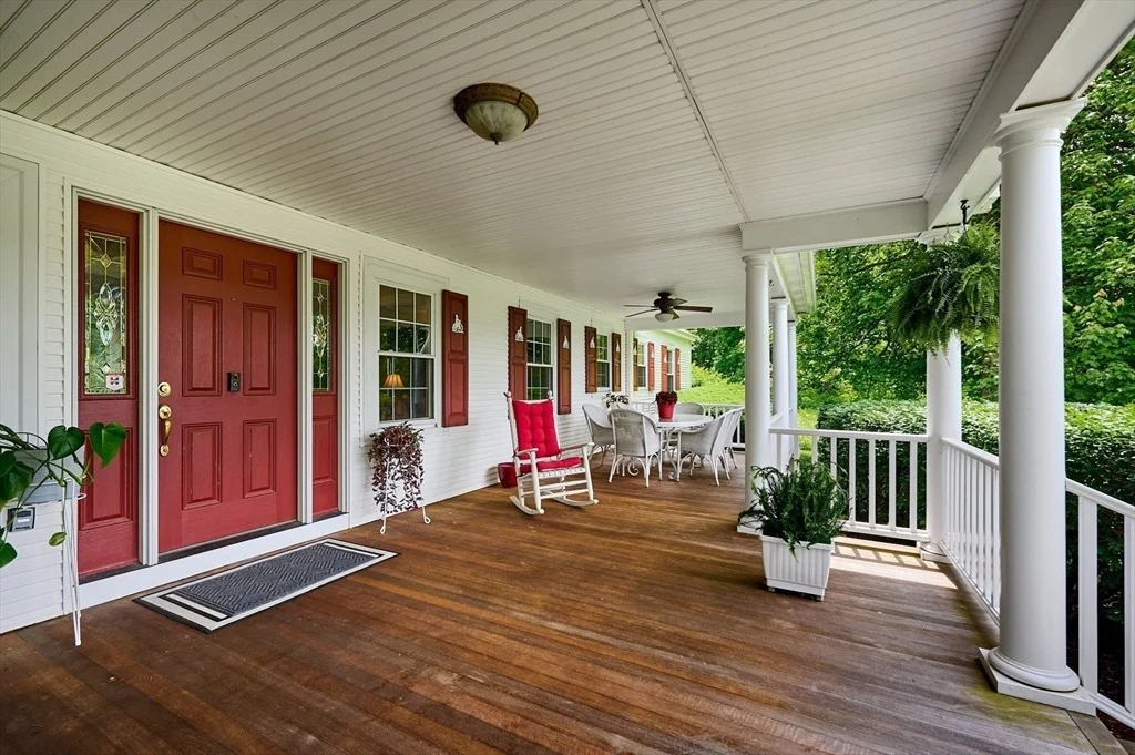 Photo of 120 Hockanum Rd