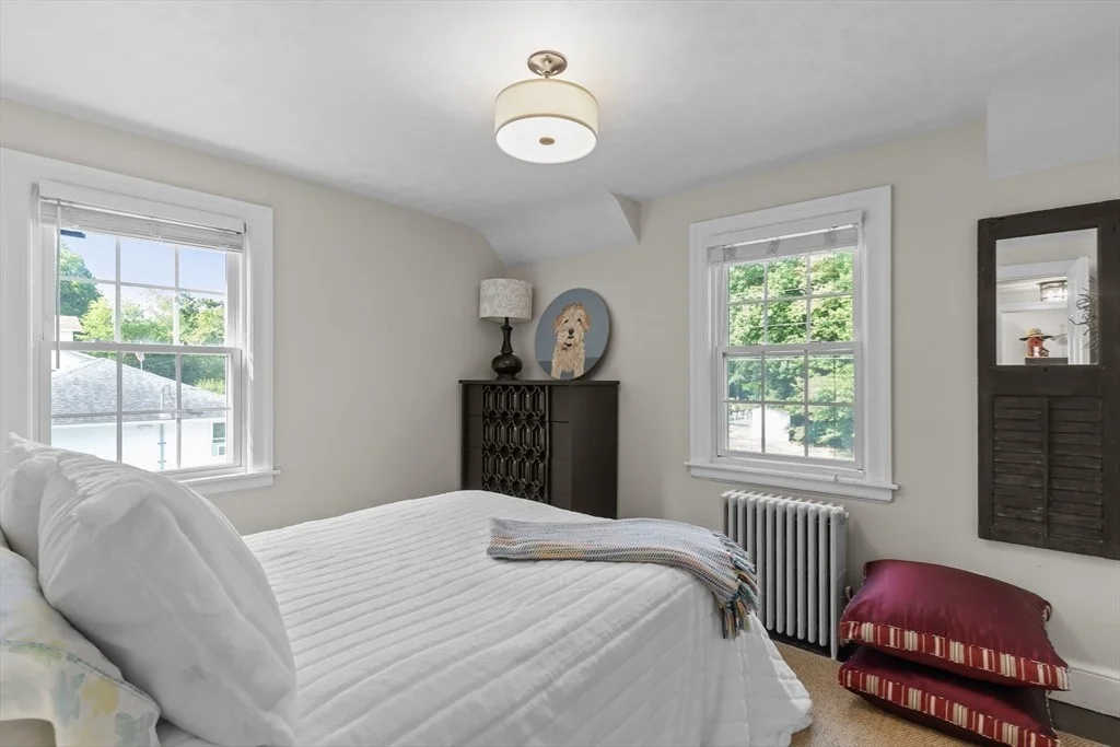 Photo of 700 Grove St