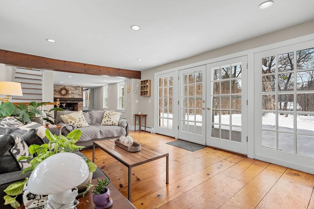 Photo of 280 W Acton Road