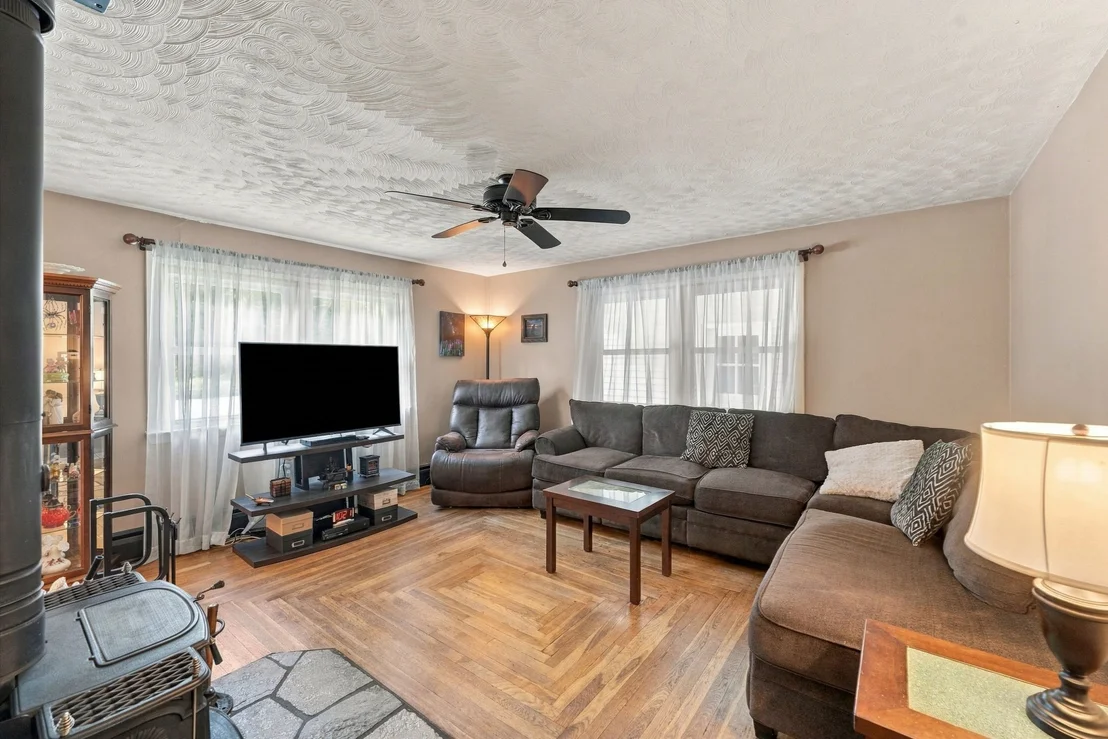 Photo of 418 Millville Rd