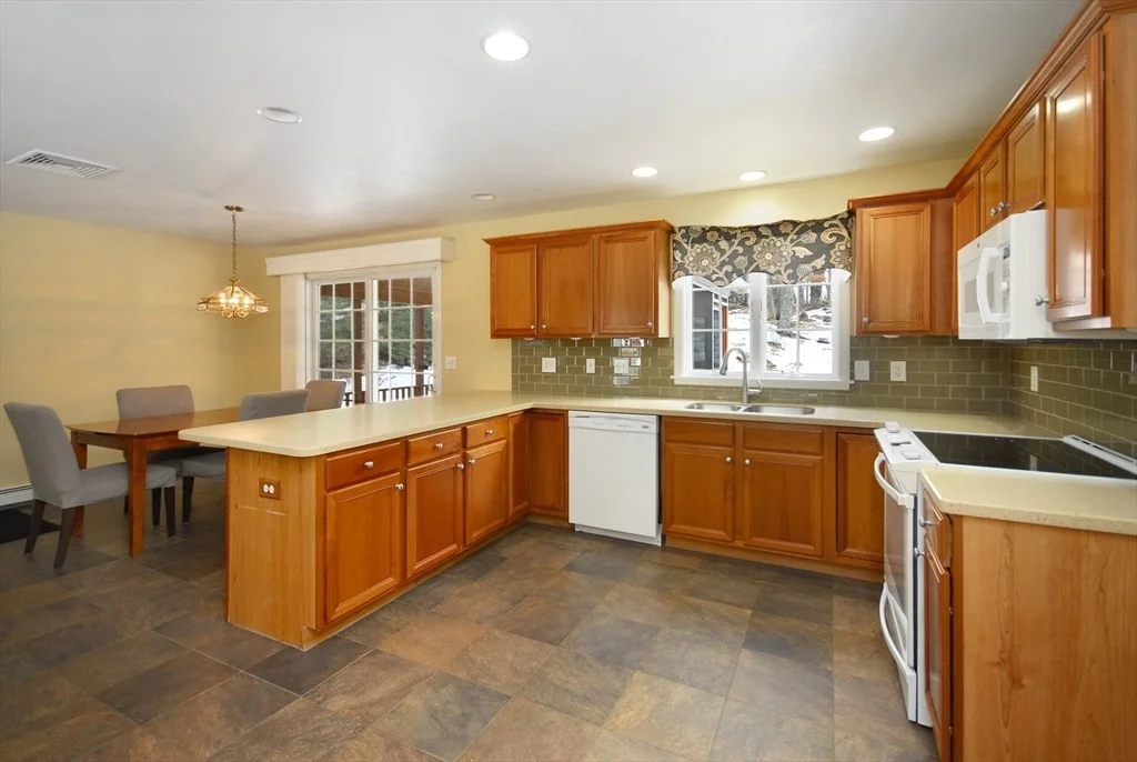 Photo of 7 Carriage Ln