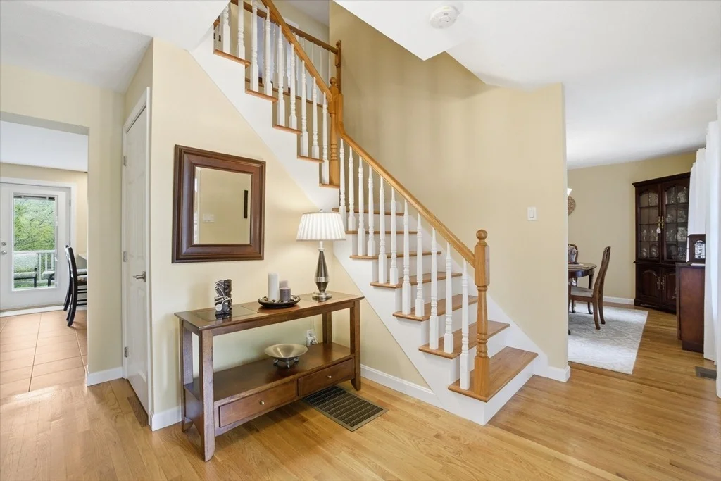 Photo of 18 Oakridge Dr