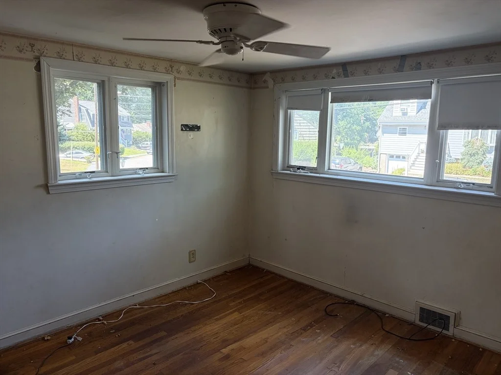 Photo of 90 Westview Dr.