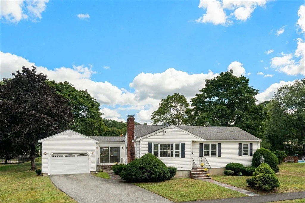 Photo of 7 Eugley Park West