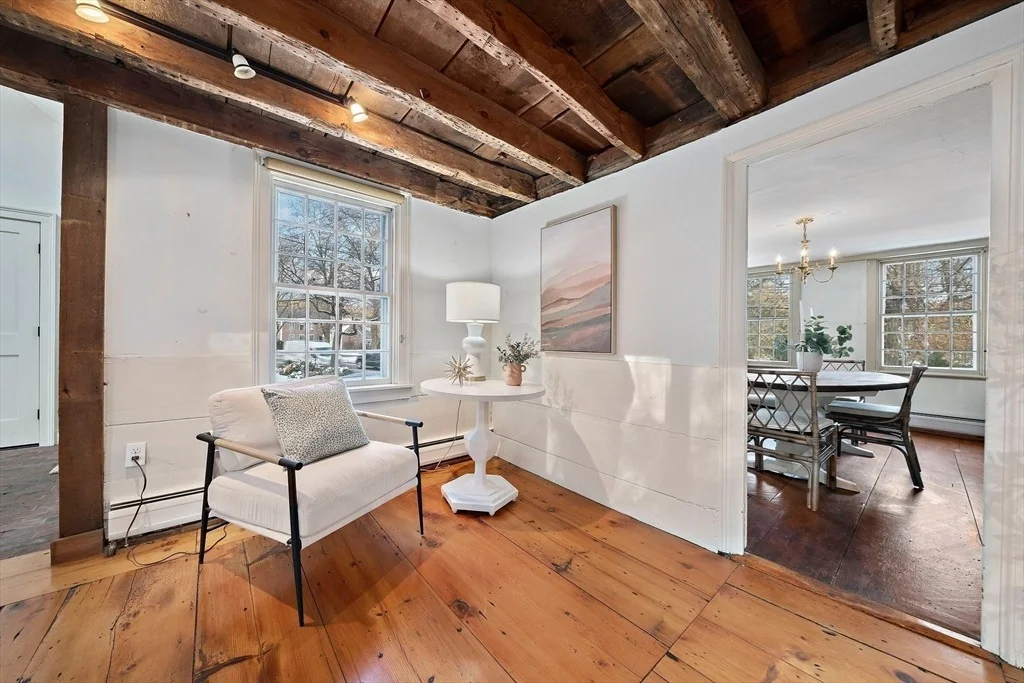 Photo of 605 Main St