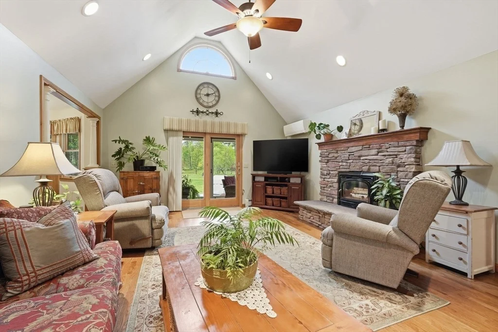 Photo of 12 Chesterfield Rd