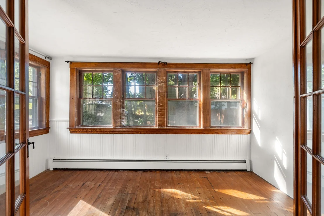 Photo of 32 Elm Street