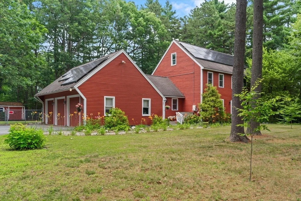 Photo of 12 Easter Brook Rd