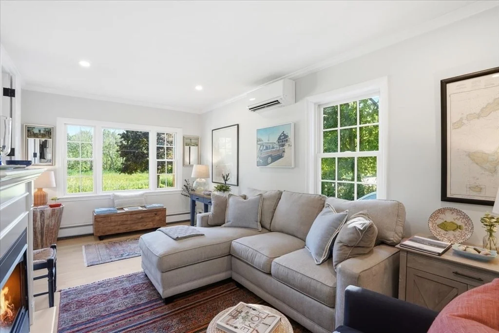 Photo of 77 Cushing Road