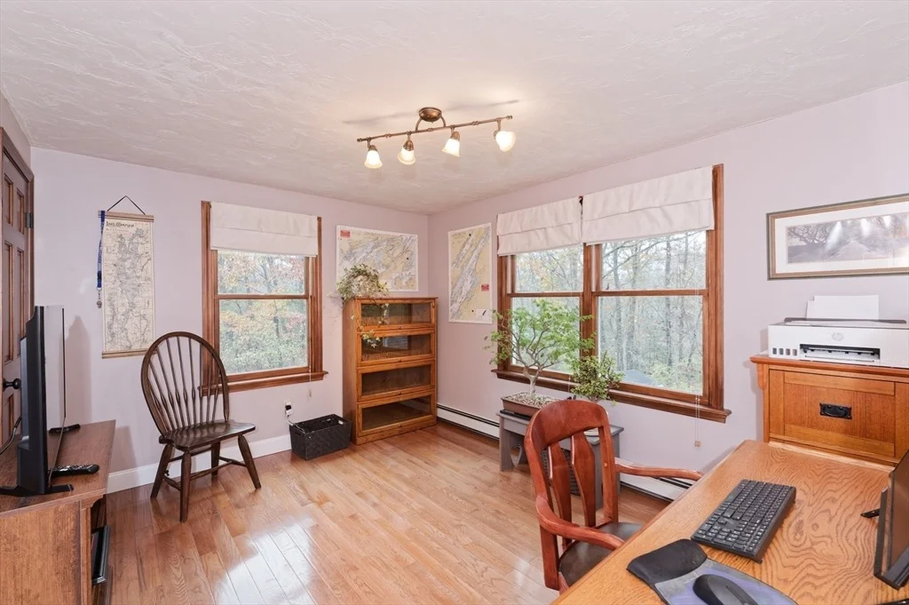 Photo of 6 Rainbow Dr